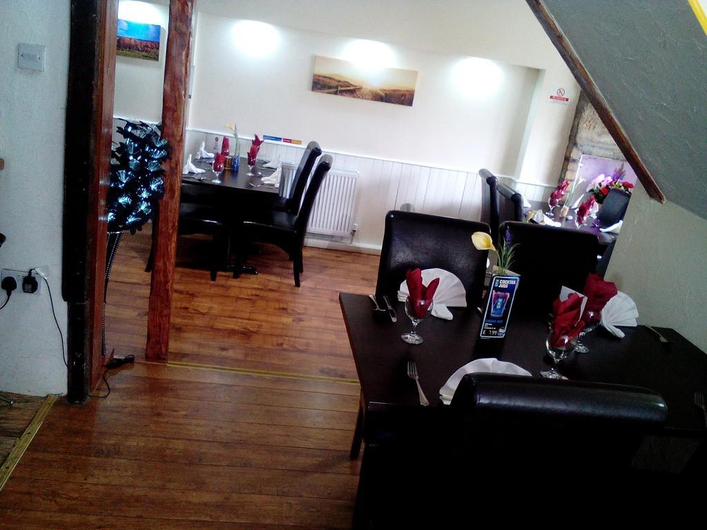 Zara Continental Hotel Langholm 外观 照片