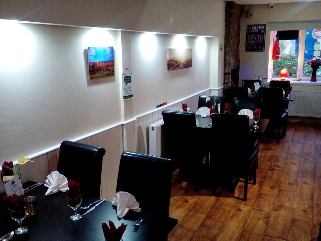 Zara Continental Hotel Langholm 外观 照片